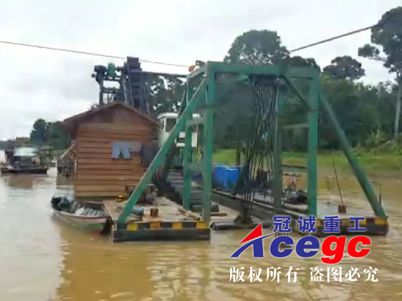 联合工厂淘金船